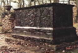 The 
cast-iron TOMB of Prince John Maurice of  Nassau-Siegen at  Bergenthal in the  village of 
Bedburg-Hau near Cleves (Kleve), Germany.